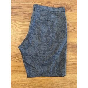 Travis Mathew Mens Performance Shorts‎ Size 40 Palm Leaf Golf Stretch Gray Black